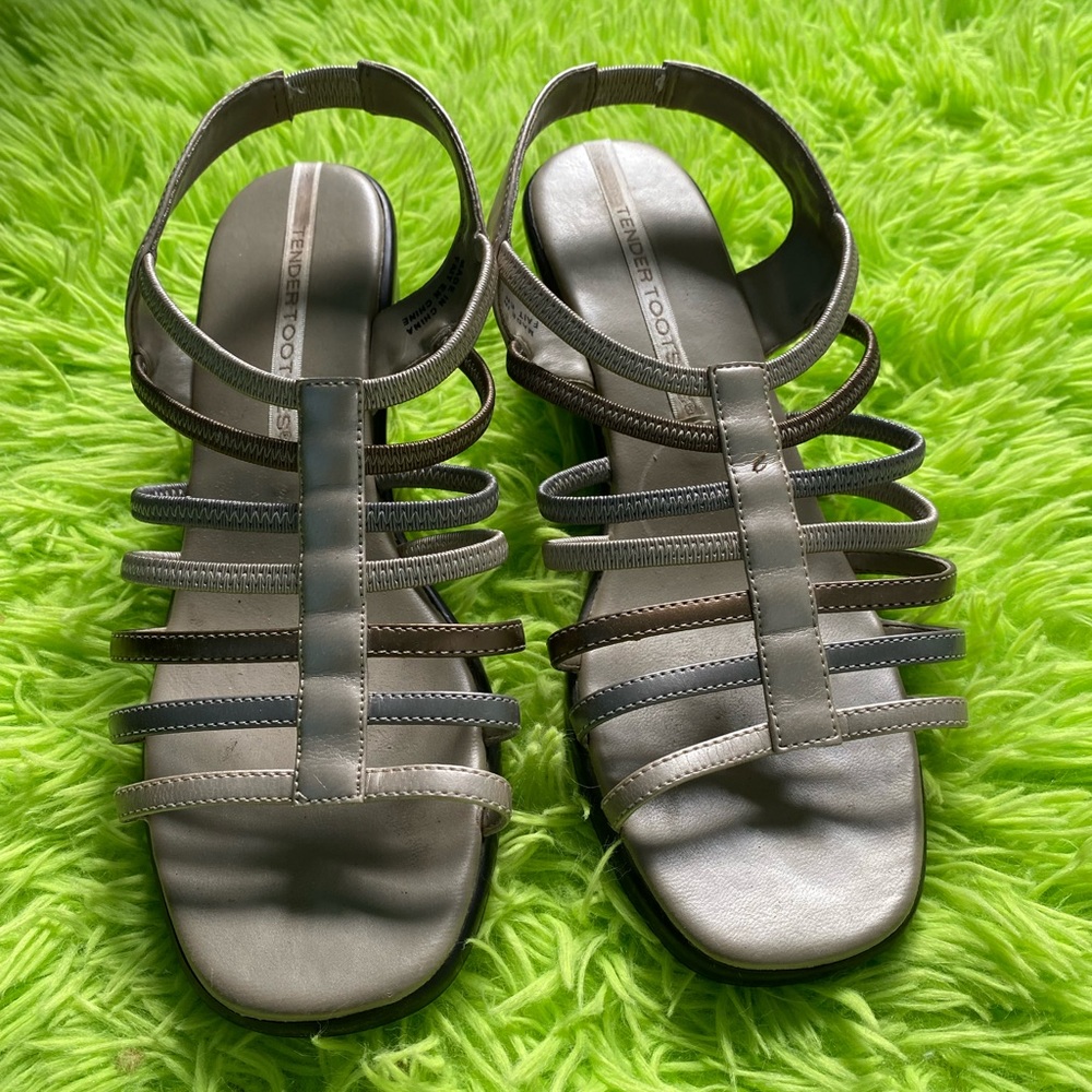 Ladies Tender Tootsies metallic sandals